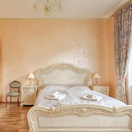 Lyra Apartments Κάρλοβι Βάρι Εξωτερικό φωτογραφία