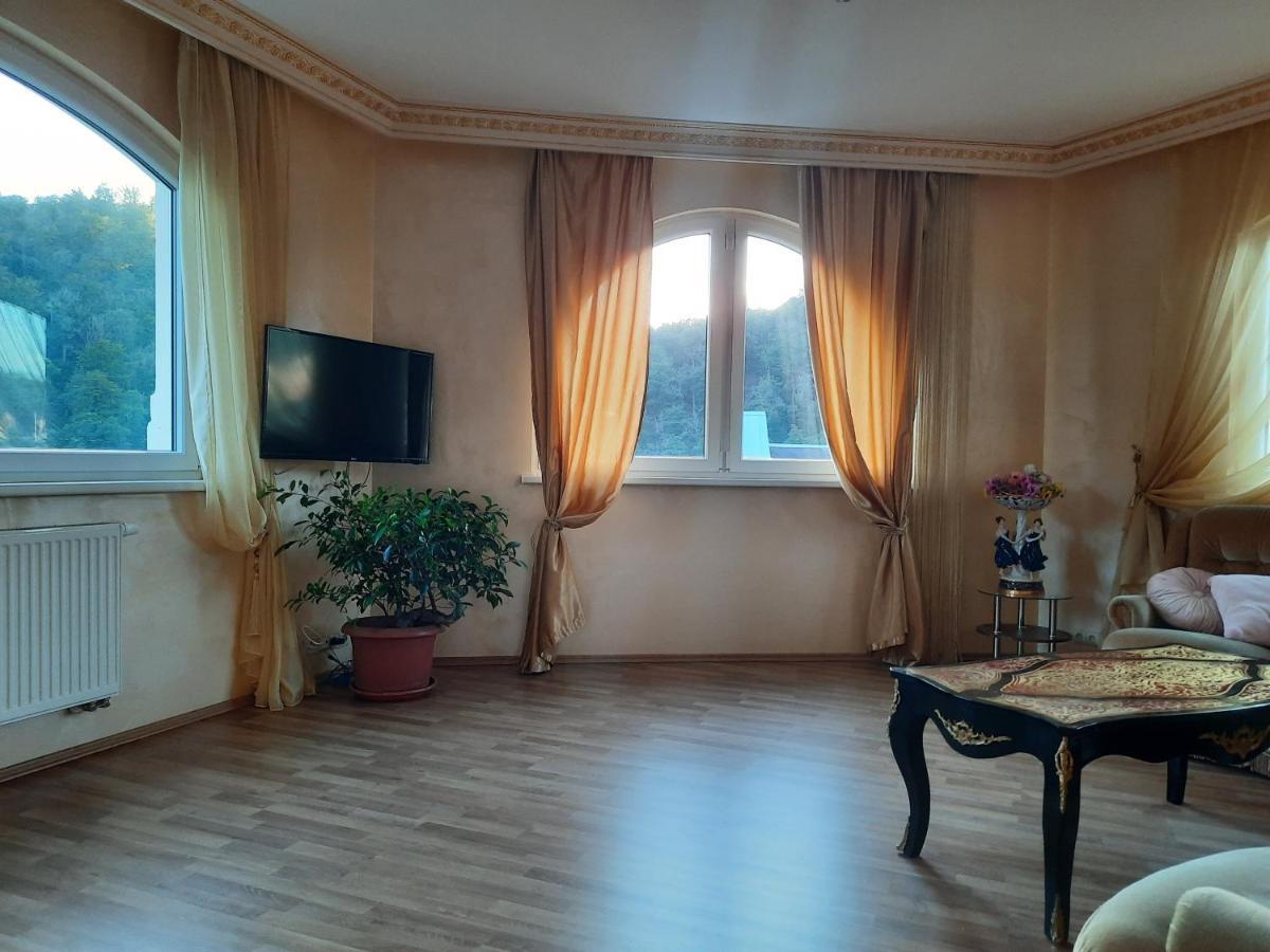 Lyra Apartments Κάρλοβι Βάρι Εξωτερικό φωτογραφία