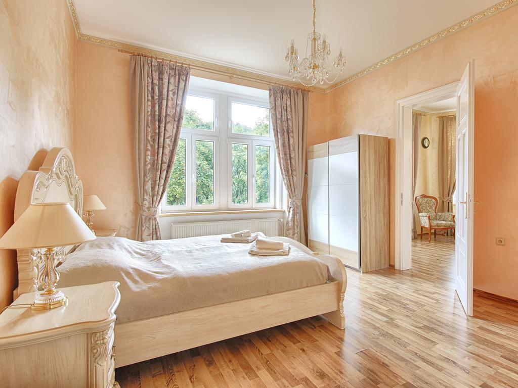 Lyra Apartments Κάρλοβι Βάρι Εξωτερικό φωτογραφία