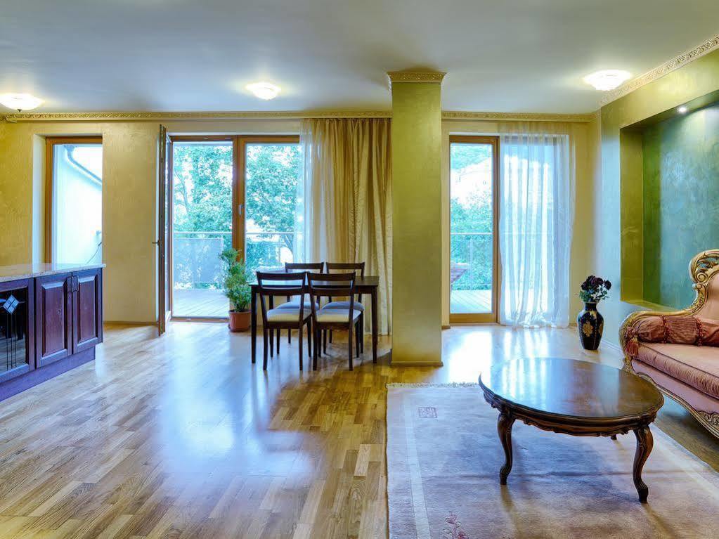 Lyra Apartments Κάρλοβι Βάρι Εξωτερικό φωτογραφία
