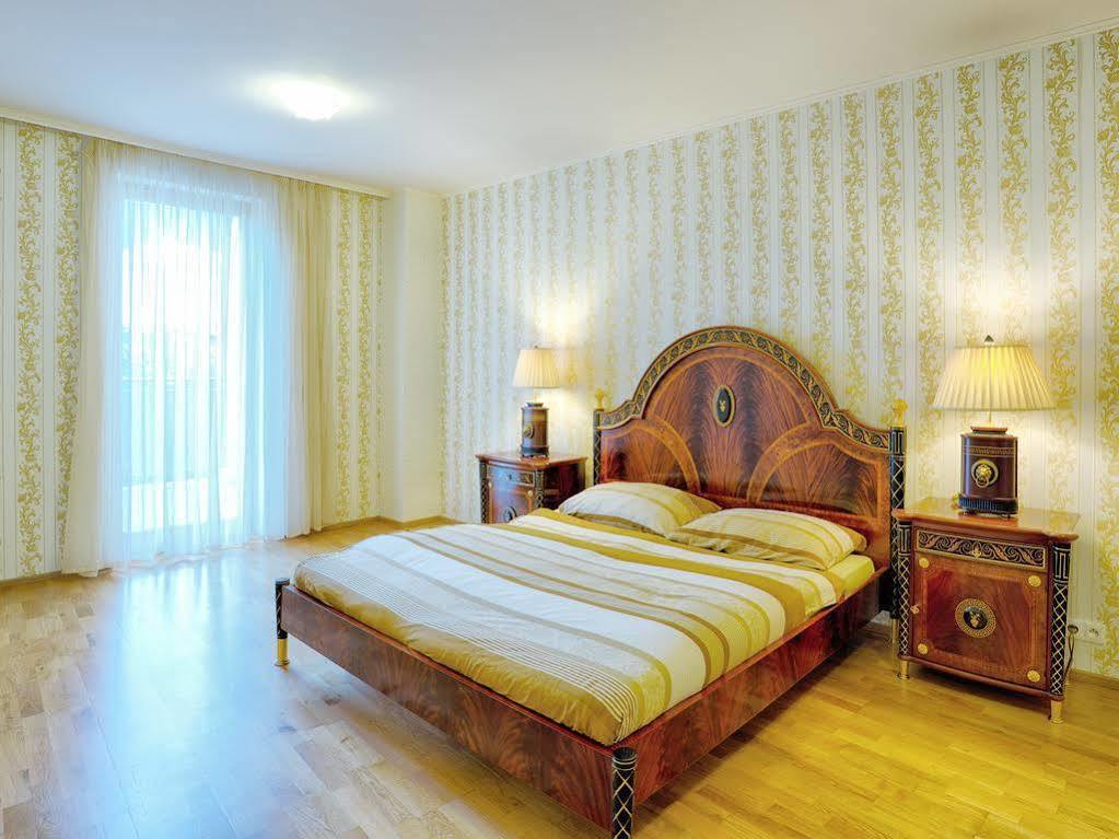 Lyra Apartments Κάρλοβι Βάρι Εξωτερικό φωτογραφία